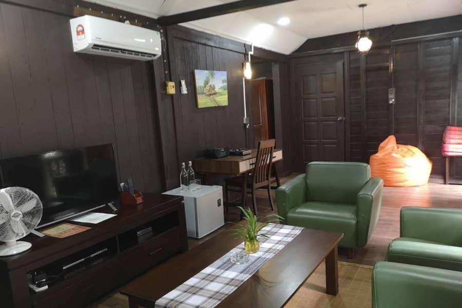 Keriang Hill Hotel Alor Setar Bagian luar foto